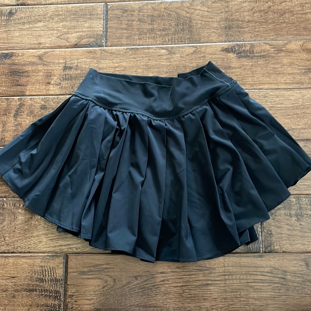Aerie Skort